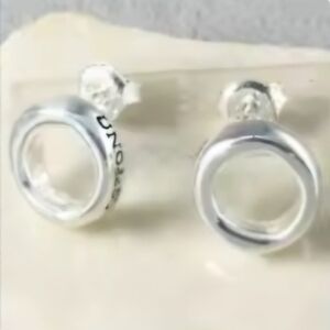 Unode50 Geometric Silver Stud Earrings